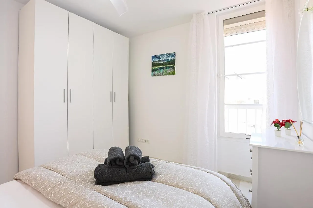 Holidays2Malaga Montesa 700M From The Beach Rooftop Terrace Appartement