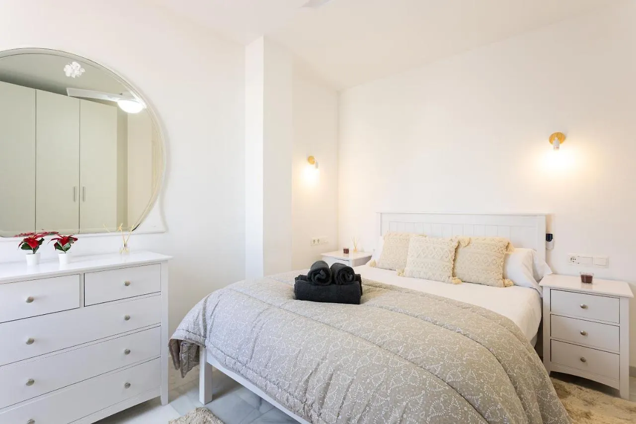 Holidays2Malaga Montesa 700M From The Beach Rooftop Terrace Appartement
